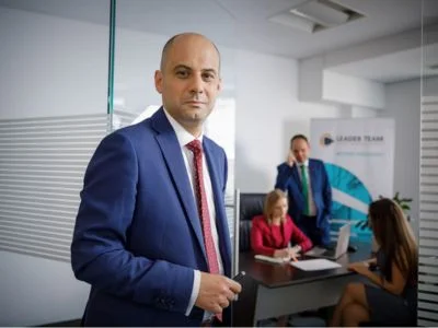 RAZVAN RUSU – PIONIERAT ȘI VIZIUNE ÎN INIMA ASIGURĂRILOR CU LEADER TEAM