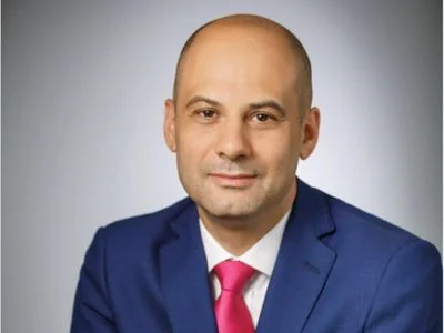 Inovația și Excelența: Inima Succesului la Leader Team Broker