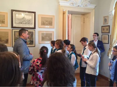 Sandu Staicu, Colecționar de Artă și Bibliofil: Tehnici Avansate de Conservare a Operei de Artă