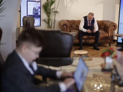 Inteligența Artificială: Viitorul Publicității Explicat de Eduard Petrescu la ‘Neatza cu Răzvan și Dani’