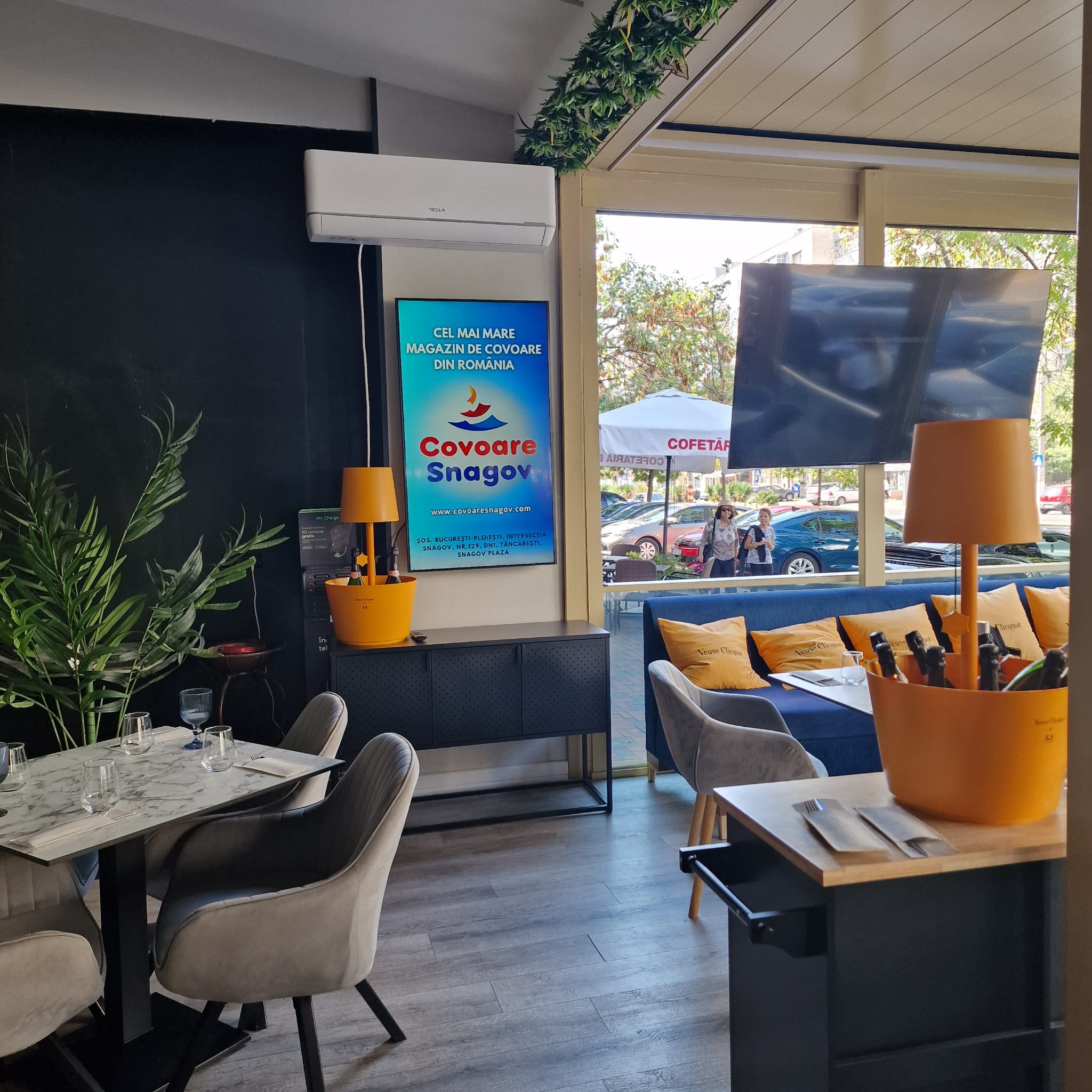 NYO LOUNGE