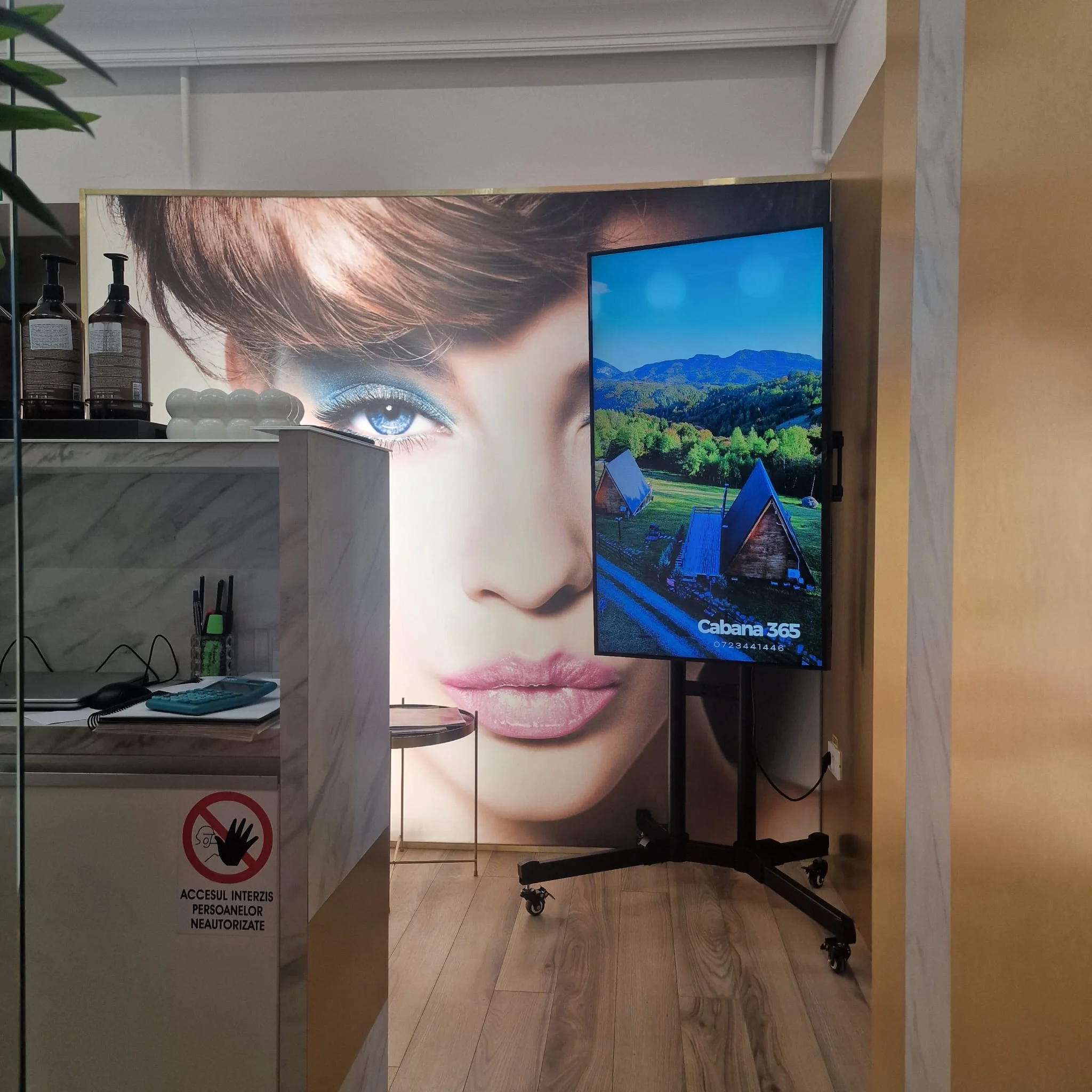 GLOW UP